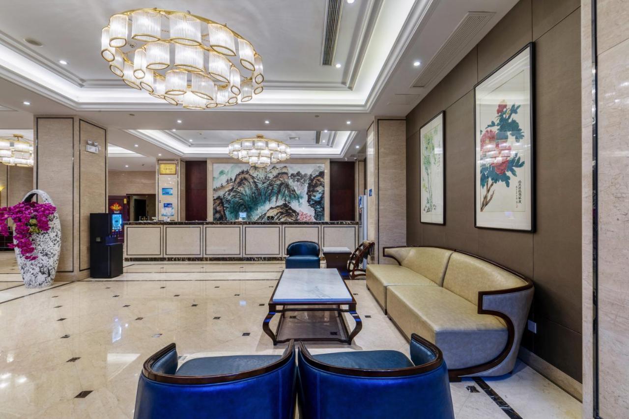 Huzhou Wealth Hotel Exterior photo